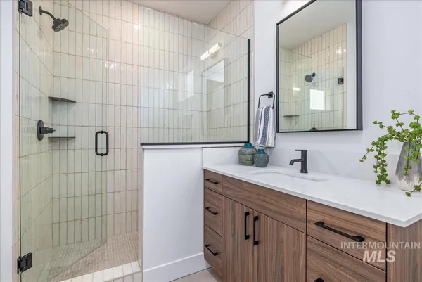 $575,000 | 2810 West Bannock Street, Unit 4, Boise, ID 83702