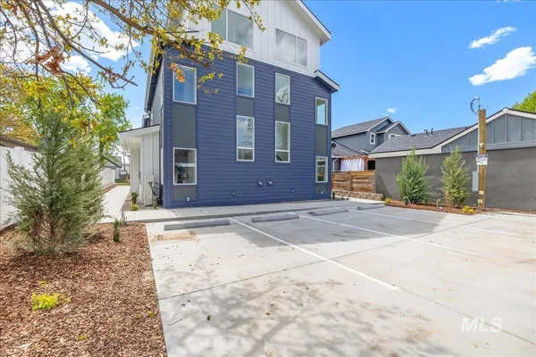 $575,000 | 2810 West Bannock Street, Unit 4, Boise, ID 83702