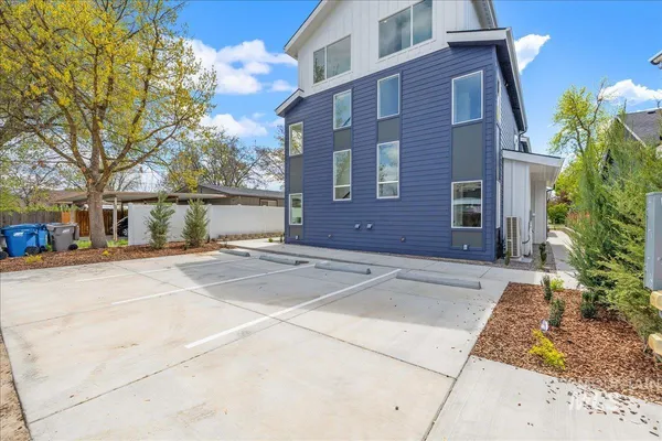 $575,000 | 2810 West Bannock Street, Unit 4, Boise, ID 83702