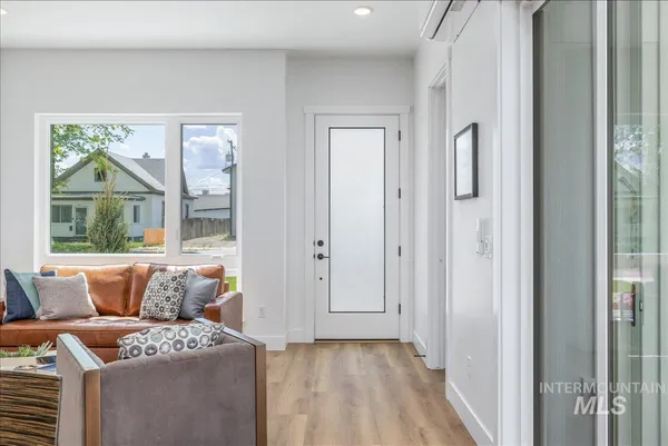 $575,000 | 2810 West Bannock Street, Unit 4, Boise, ID 83702