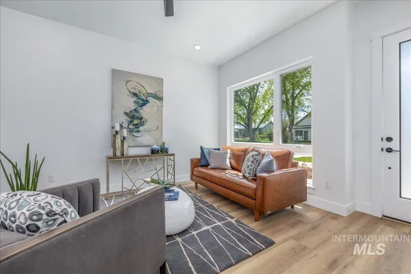 $575,000 | 2810 West Bannock Street, Unit 4, Boise, ID 83702