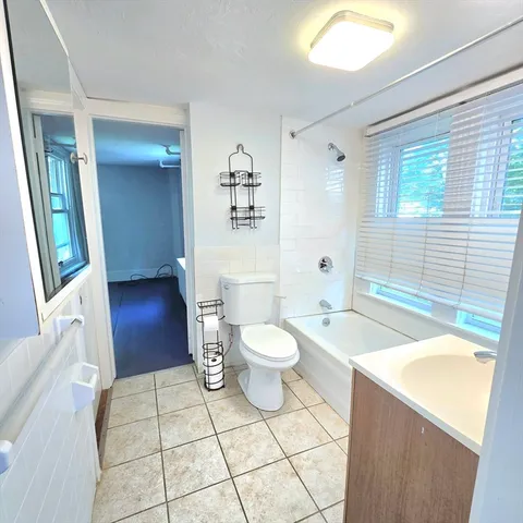 $355,000 | 946 Bay Road, Unit 2, Hamilton, MA 01982