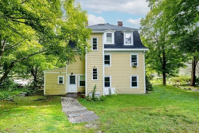 $355,000 | 946 Bay Road, Unit 2, Hamilton, MA 01982