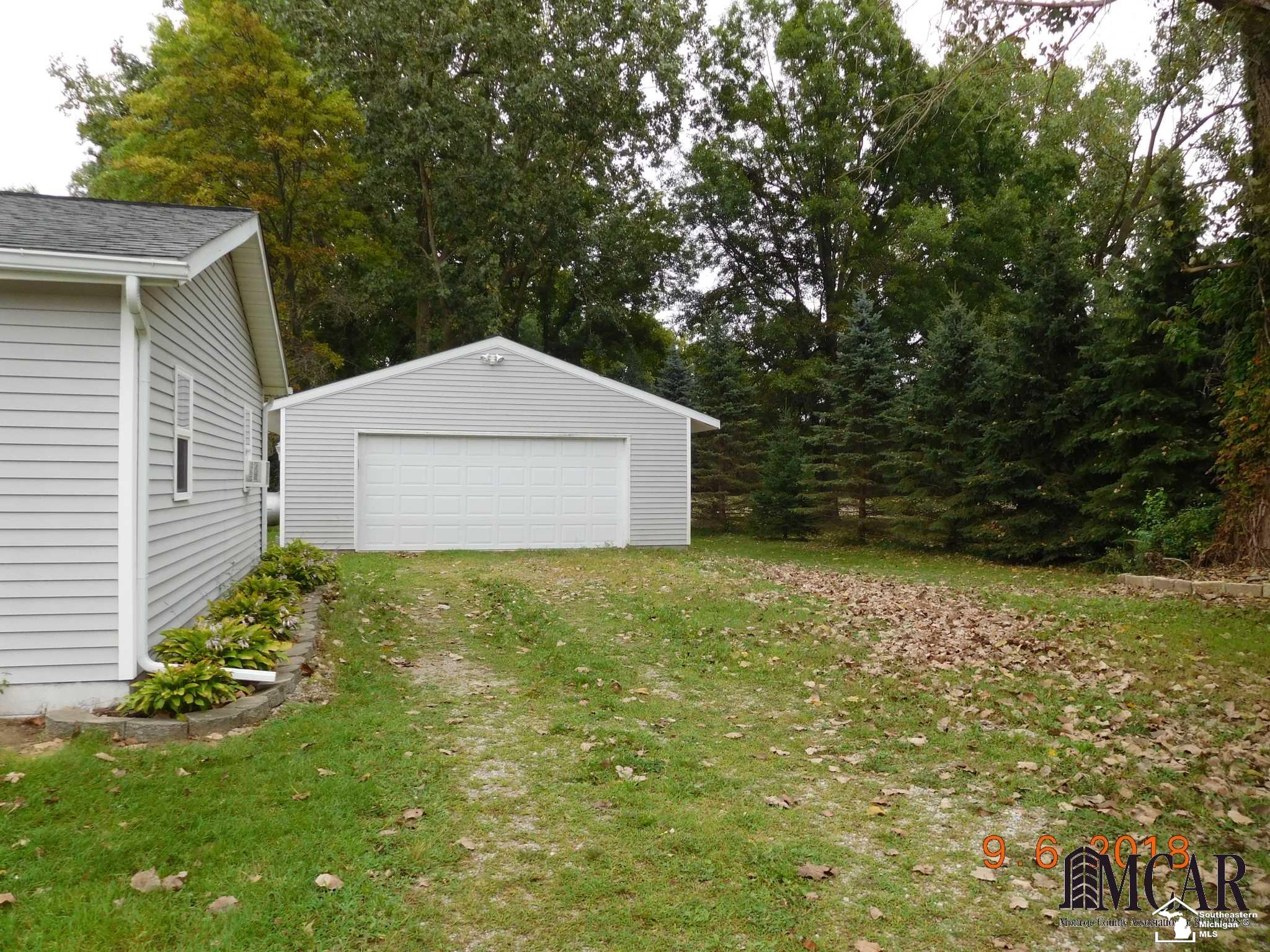 1726 Yensch Road Dundee, MI 48131 - Photo 9 of 38