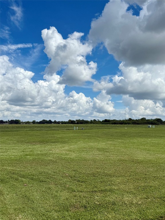 3107 Spitfire Drive Rosenberg, TX 77471 - Photo 5 of 14 a view of an ocean