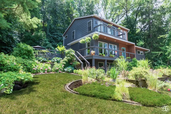 $764,900 | 33 Beach Lane, Portage, IN 46368