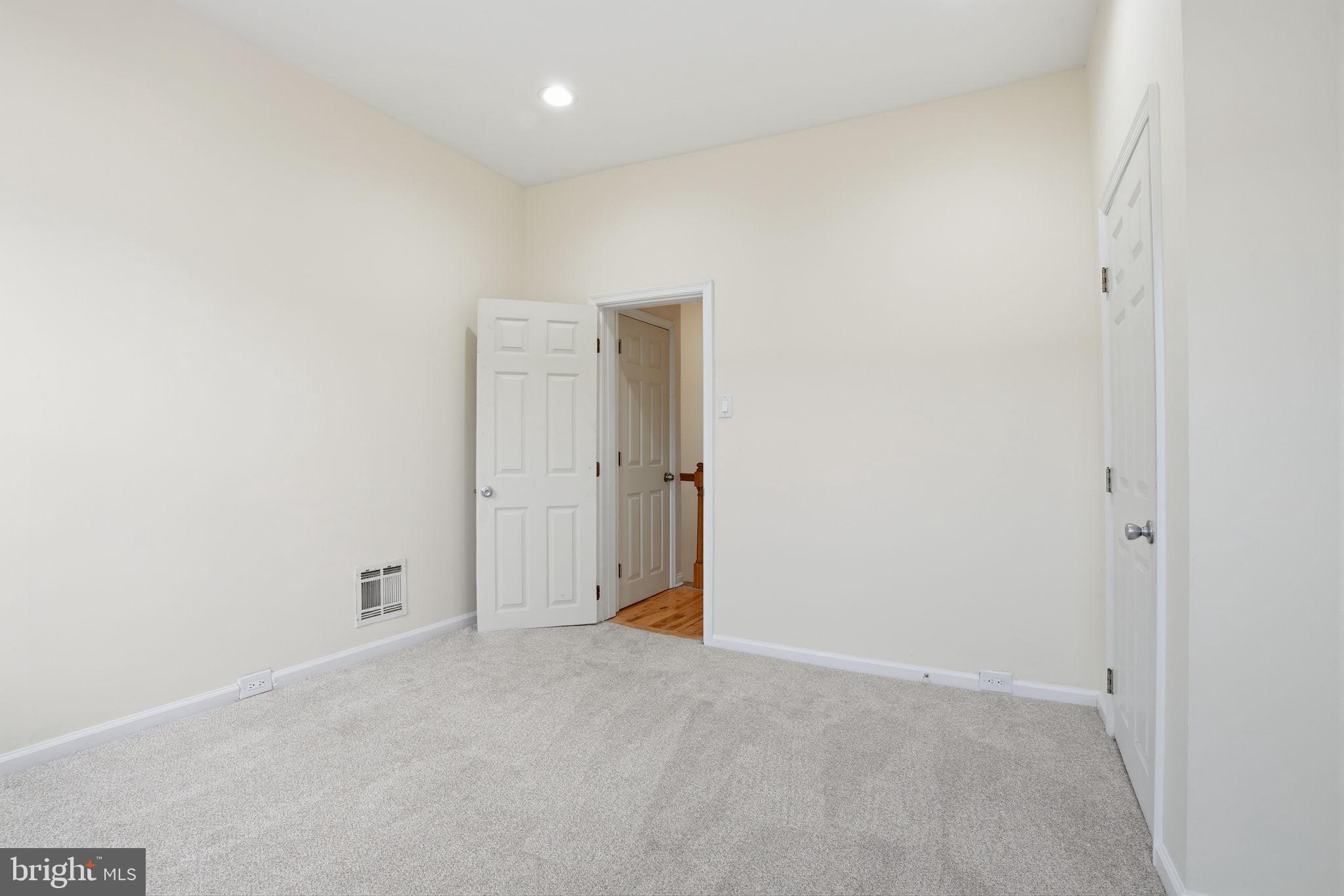 411 Tree Street Philadelphia, PA 19148 - Photo 7 of 20