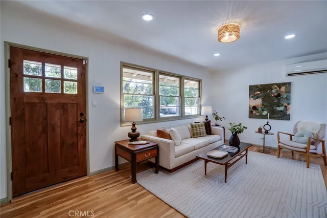 $899,000 | 1901 Phillips Way, Los Angeles, CA 90042