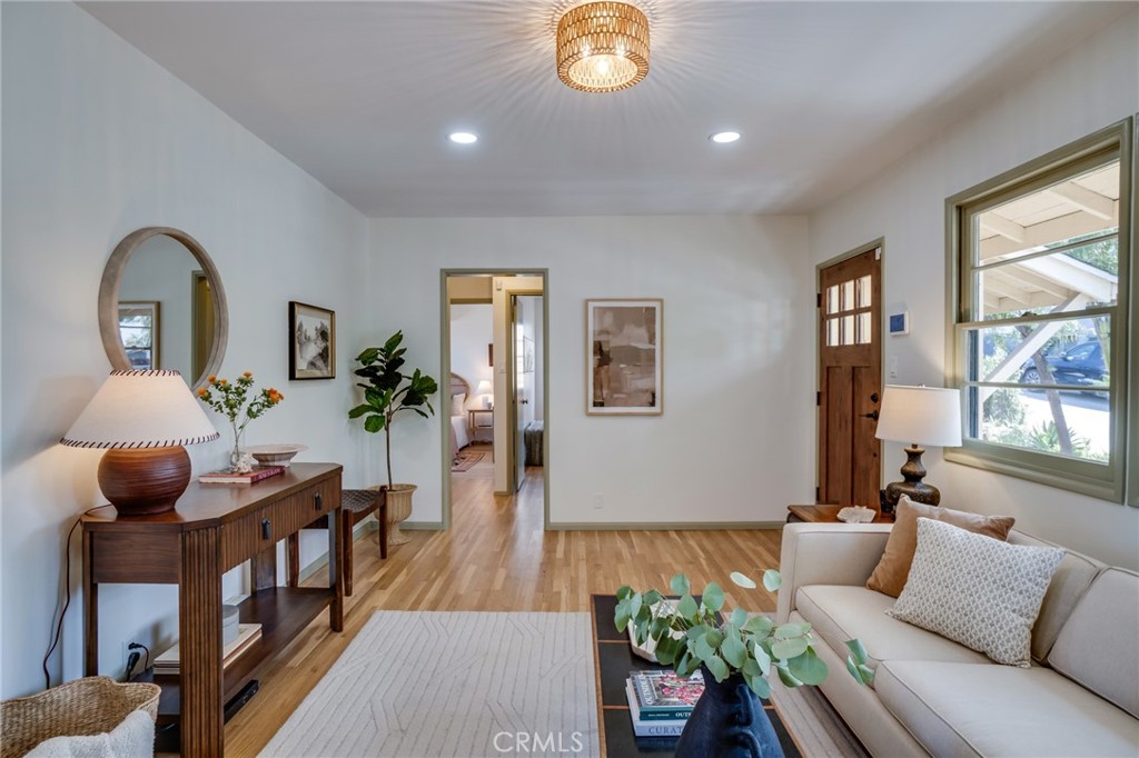 1901 Phillips Way Los Angeles, CA 90042 - Photo 14 of 50