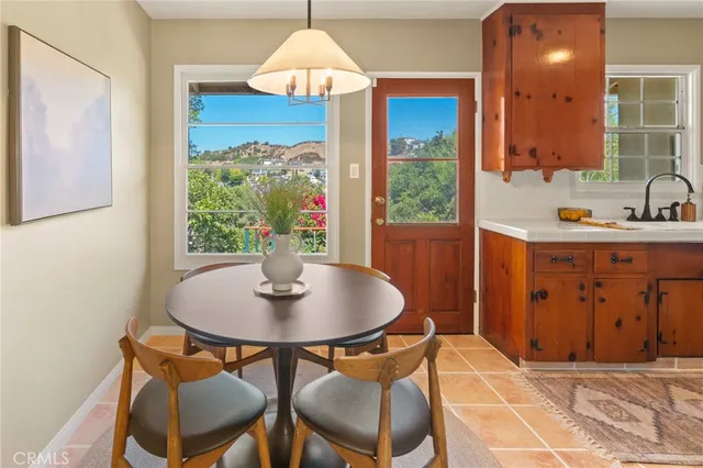 $899,000 | 1901 Phillips Way, Los Angeles, CA 90042