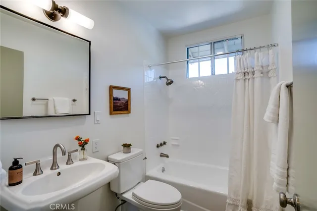 $899,000 | 1901 Phillips Way, Los Angeles, CA 90042