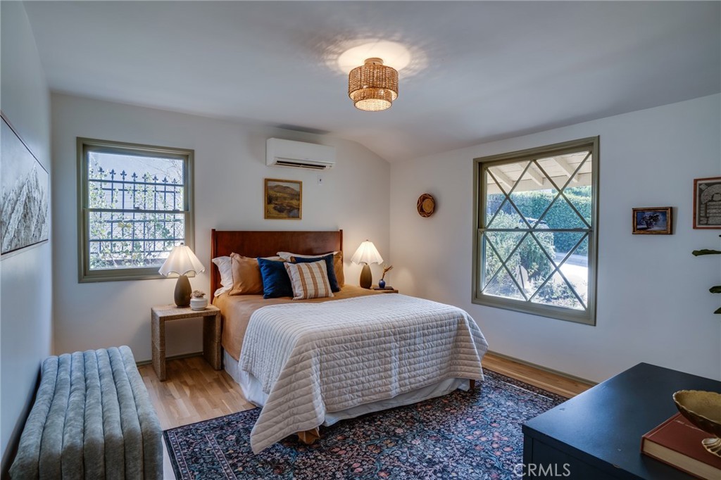 1901 Phillips Way Los Angeles, CA 90042 - Photo 27 of 50