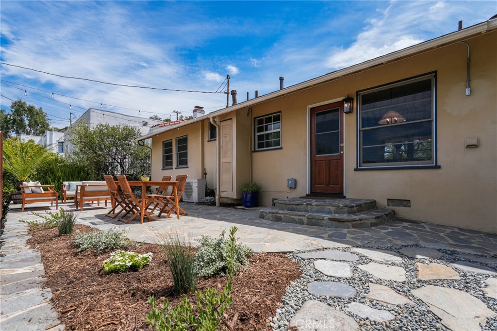 1901 Phillips Way Los Angeles, CA 90042 - Photo 34 of 50