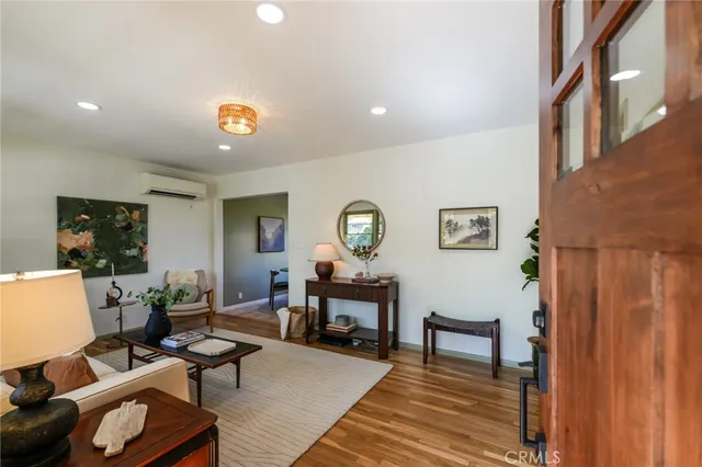 $899,000 | 1901 Phillips Way, Los Angeles, CA 90042