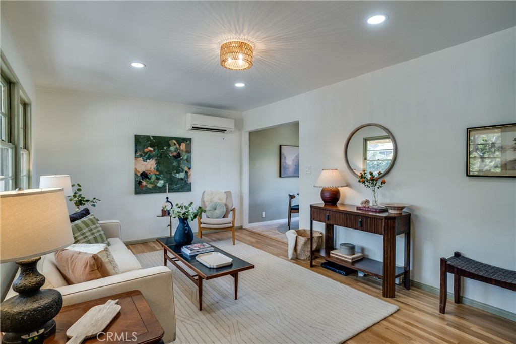 1901 Phillips Way Los Angeles, CA 90042 - Photo 8 of 50