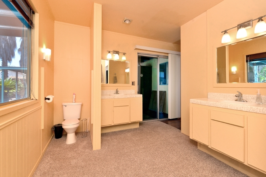 13667 East Lakeview Road Lakeside, CA 92040 - Photo 12 of 25 Gallery Image 12