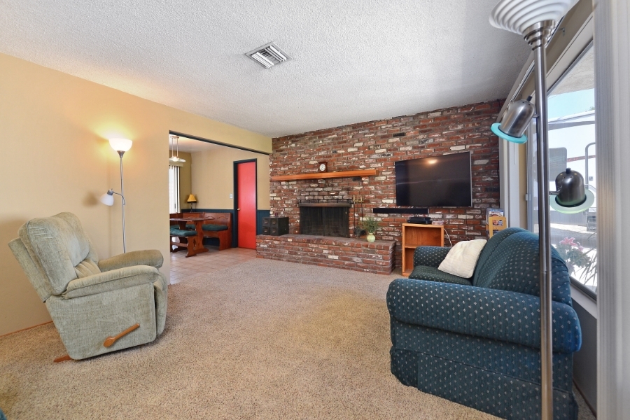 13667 East Lakeview Road Lakeside, CA 92040 - Photo 3 of 25 Gallery Image 3