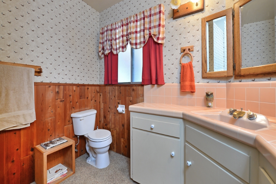 13667 East Lakeview Road Lakeside, CA 92040 - Photo 9 of 25 Gallery Image 9