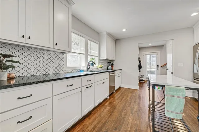 $525,000 | 4428 Summit Street, Kansas City, MO 64111