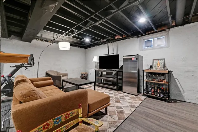 $525,000 | 4428 Summit Street, Kansas City, MO 64111