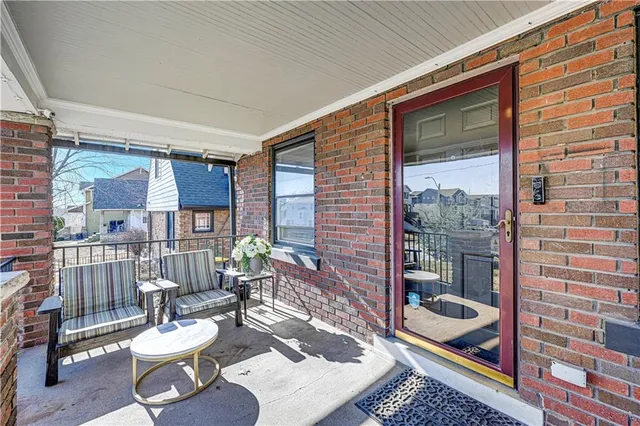 $525,000 | 4428 Summit Street, Kansas City, MO 64111