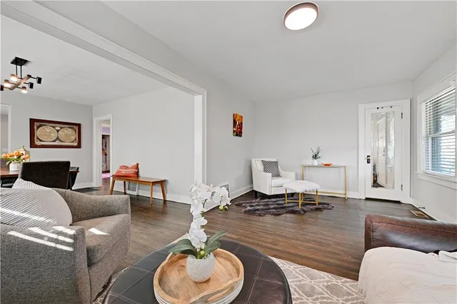 $525,000 | 4428 Summit Street, Kansas City, MO 64111