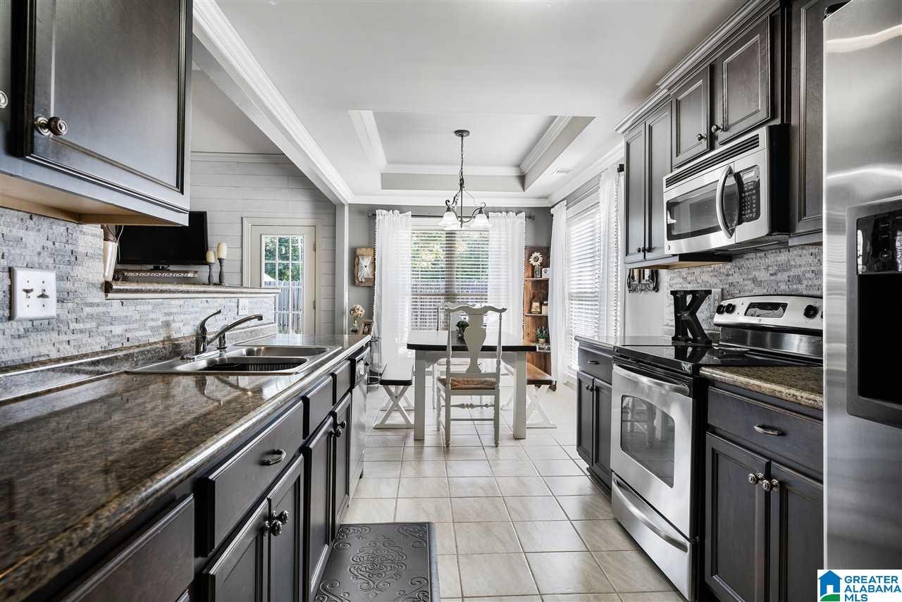 205 Falling Waters Way Alabaster, AL 35114 - Photo 17 of 29