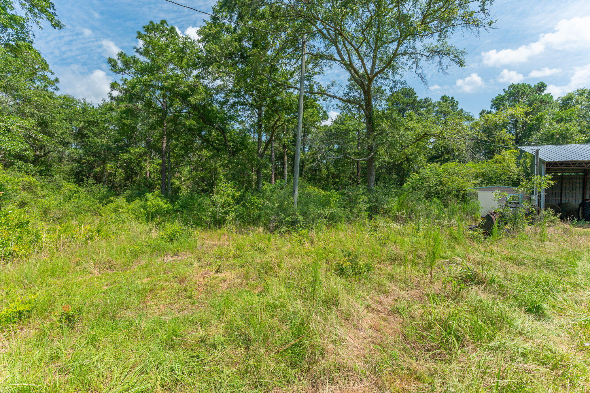 283 South Suttles Road DeFuniak Springs, FL 32433 - Photo 10 of 16 17-web-or-mls-283 S Suttles Dr Exterior-