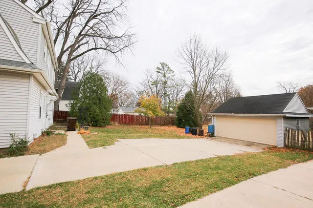 $169,000 | 311 East Brayton Road, Mount Morris, IL 61054