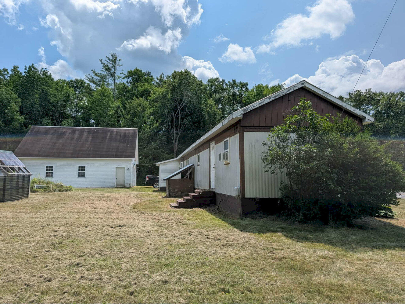 330 Smithfield Road Norridgewock, ME 04957 - Photo 4 of 20 cda10d3d-270e-4fa0-aee8-79a70dad0bc5_res