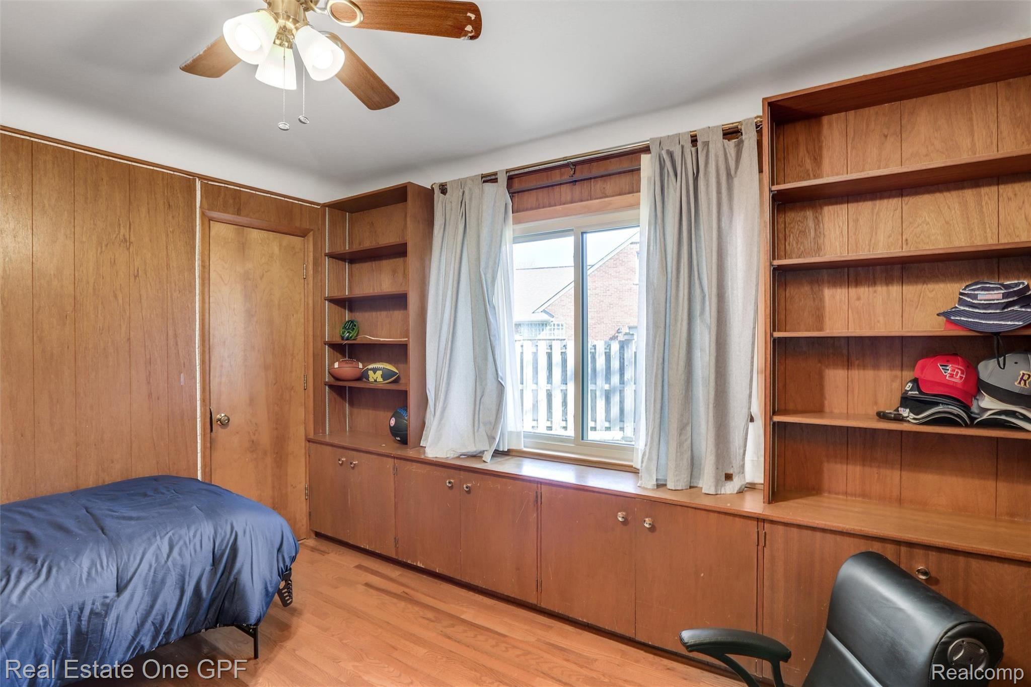 470 Cook Road Grosse Pointe, MI 48236 - Photo 16 of 47 19-470 Cook Rd0013.jpg