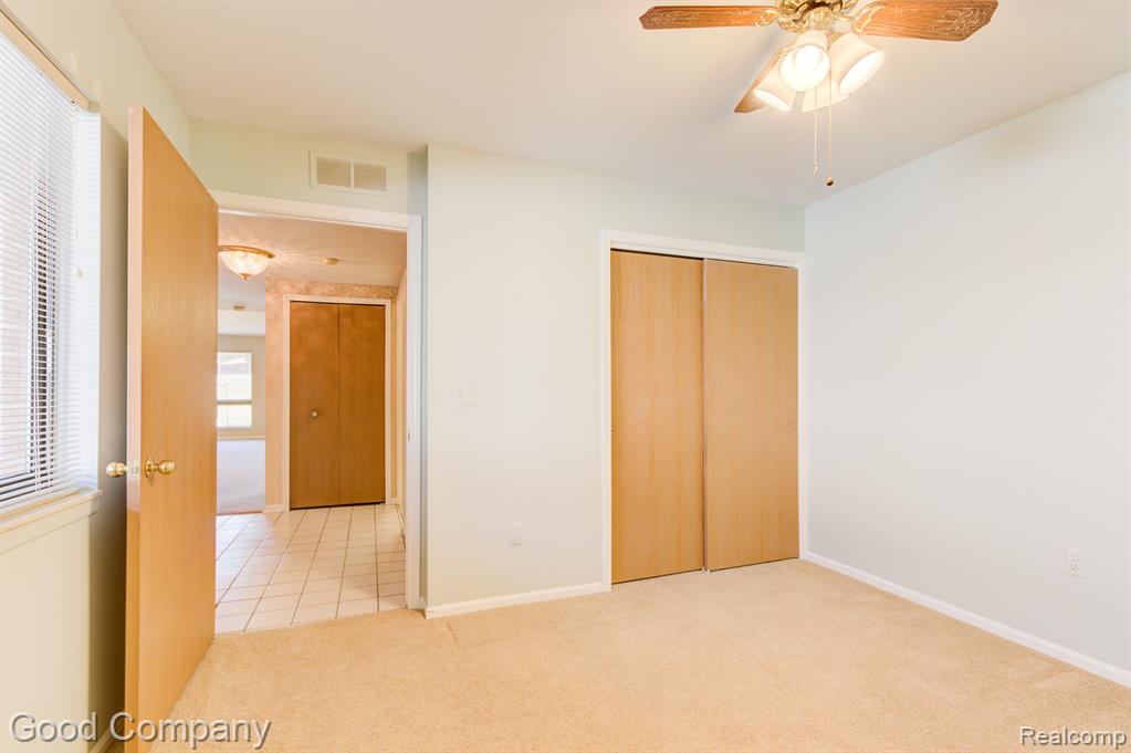 936 Wexford Way Rochester Hills, MI 48307 - Photo 23 of 40