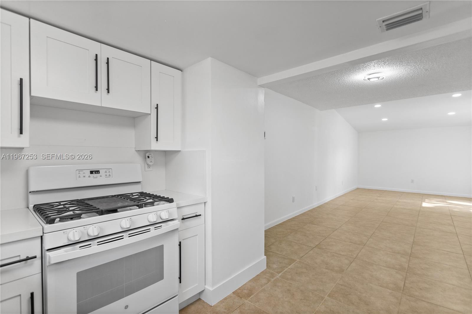 6502 Southwest 114th Avenue Miami, FL 33173 - Photo 33 of 68