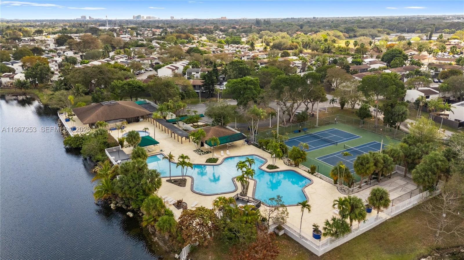 6502 Southwest 114th Avenue Miami, FL 33173 - Photo 61 of 68