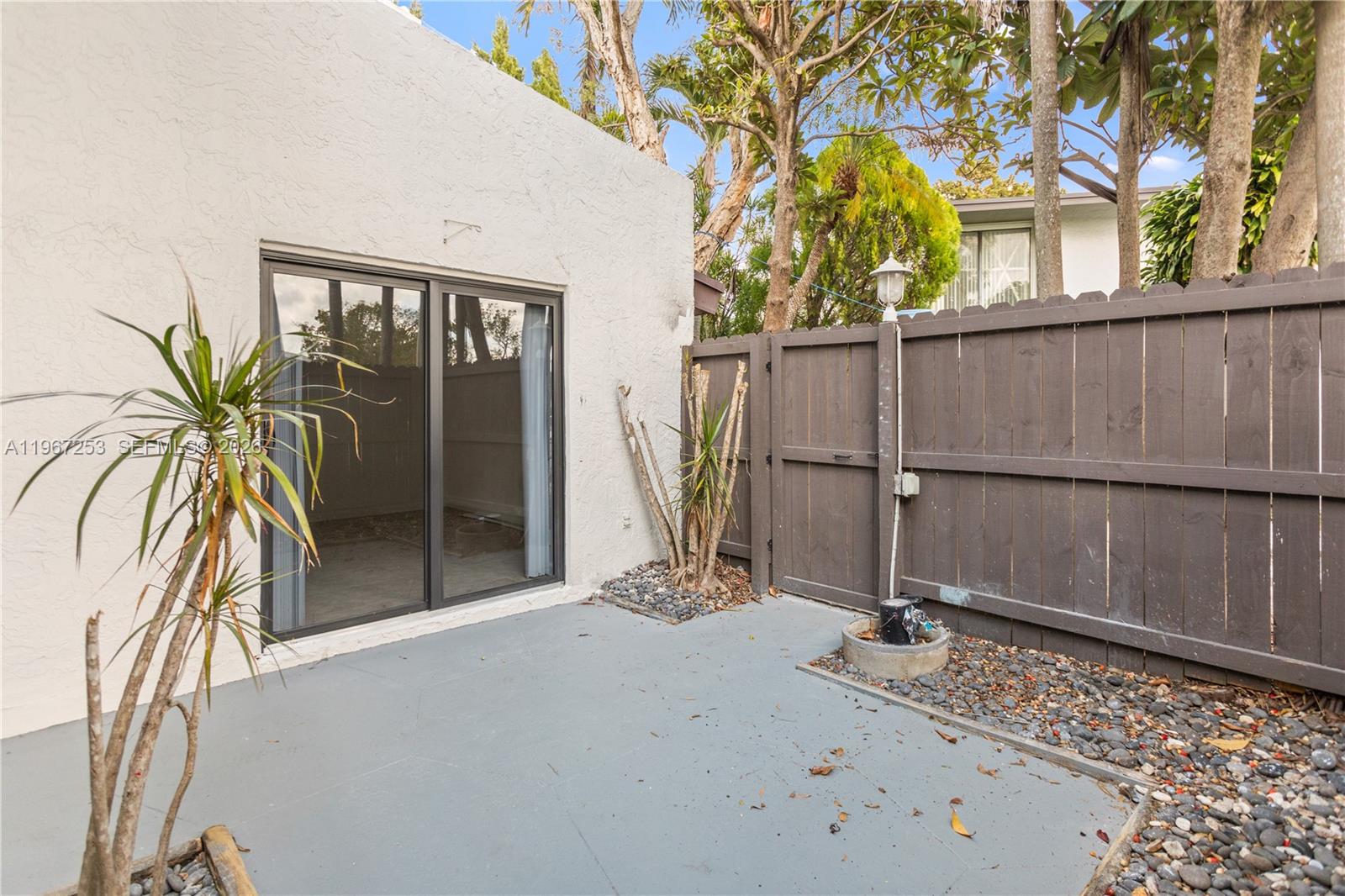 6502 Southwest 114th Avenue Miami, FL 33173 - Photo 7 of 68