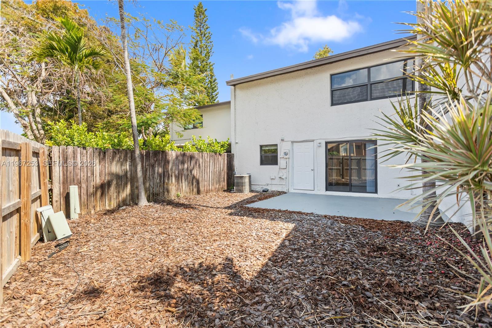 6502 Southwest 114th Avenue Miami, FL 33173 - Photo 9 of 68