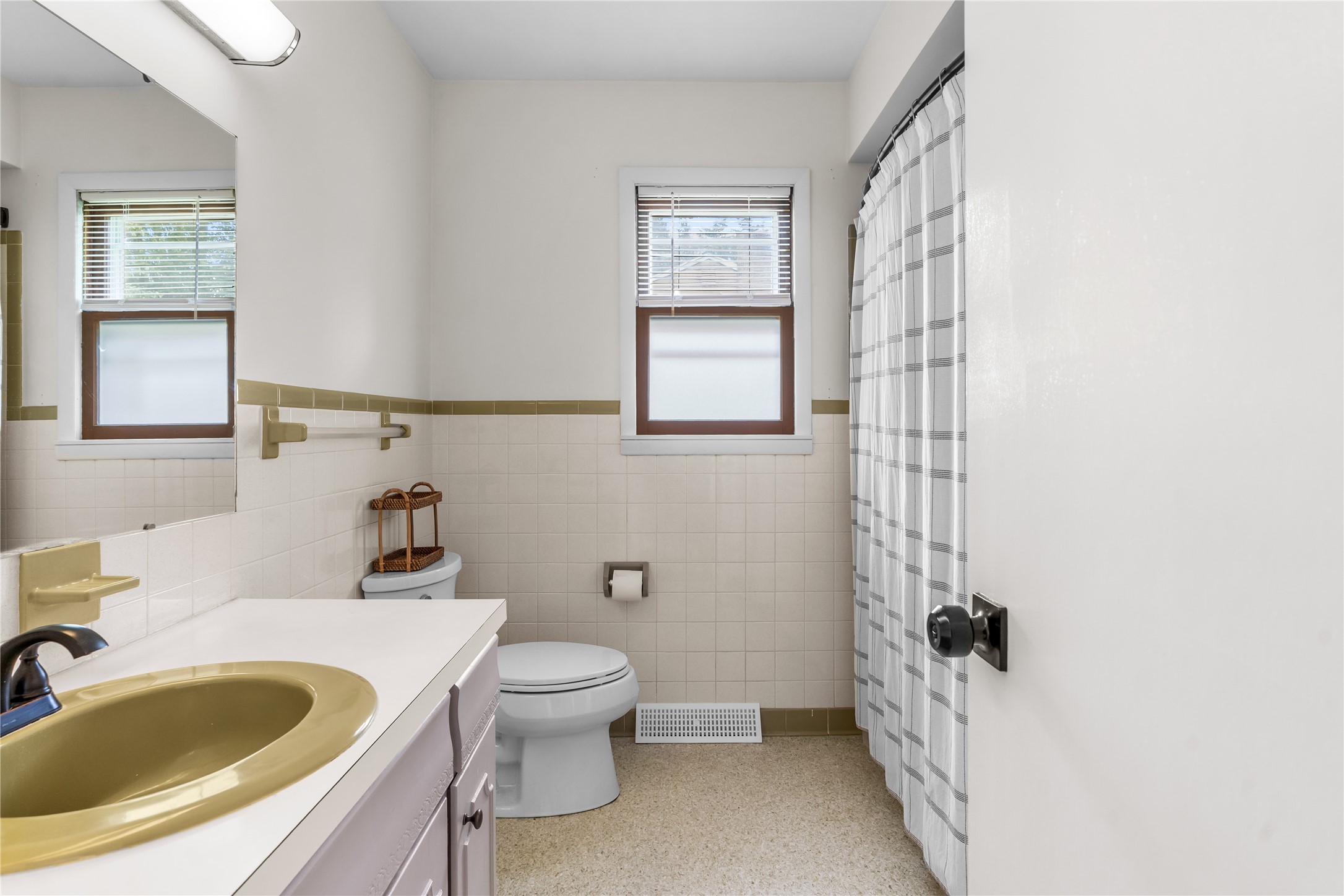 106 Bernetta Street Endicott, NY 13760 - Photo 17 of 25