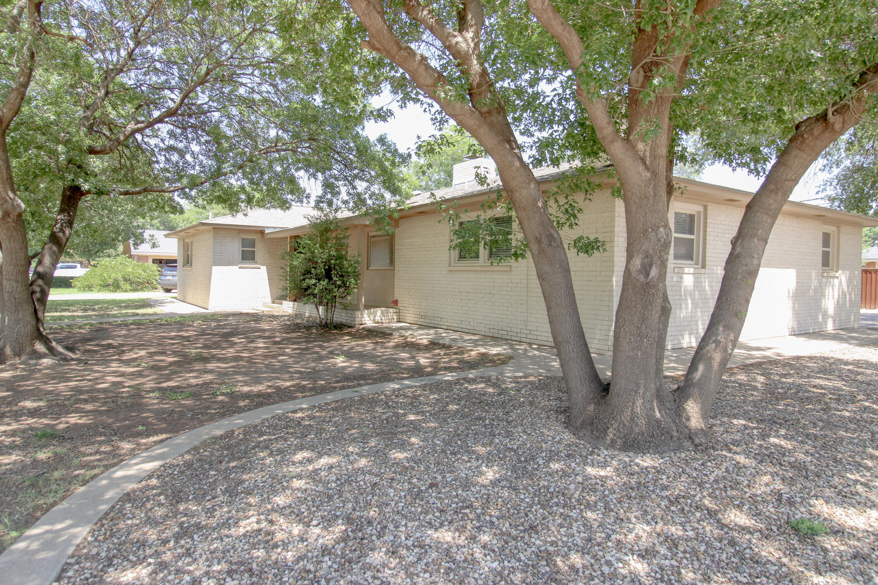 3702 48th Street Lubbock, TX 79413 - Photo 4 of 45 5-IMG_0225