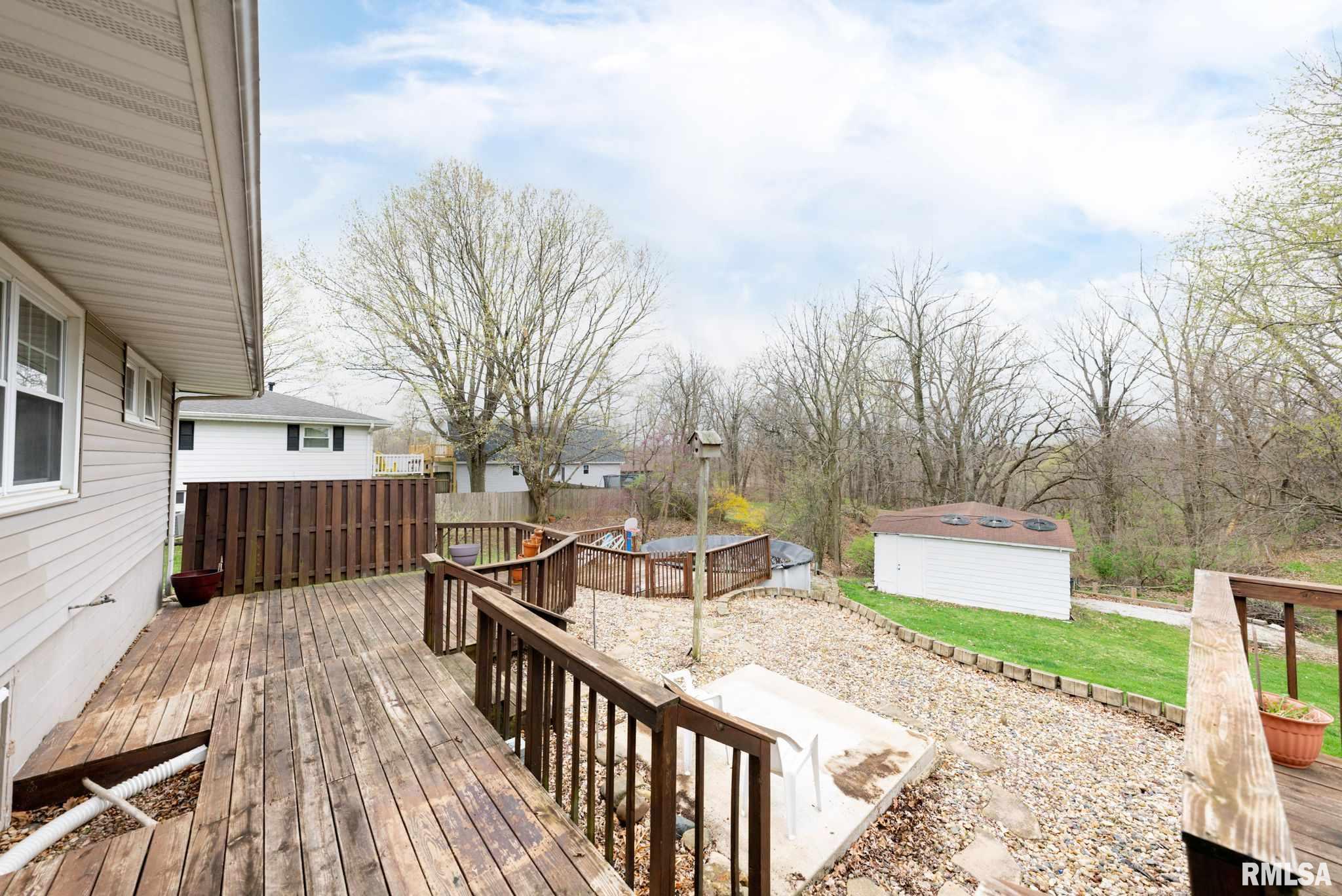 804 Springfield Road East Peoria, IL 61611 - Photo 36 of 39 Gallery Image 36