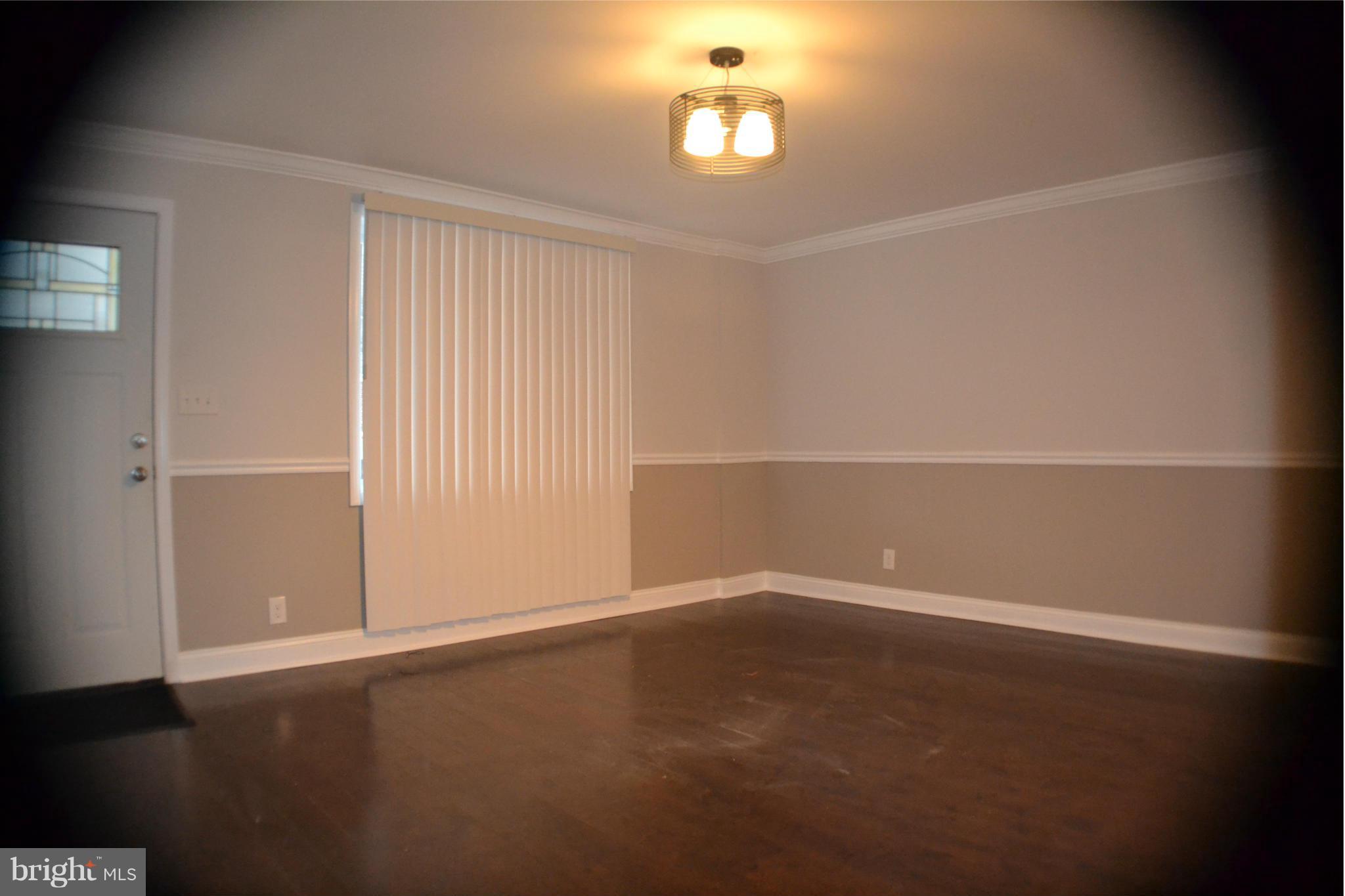 4221 Colborne Road Baltimore, MD 21229 - Photo 3 of 13 Living Room