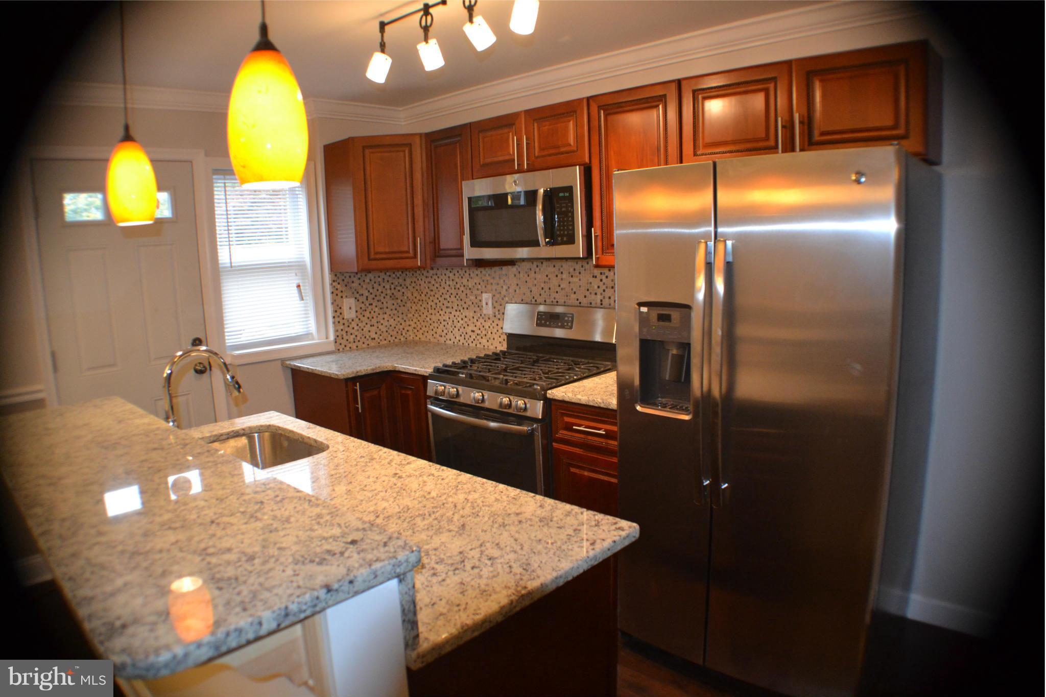 4221 Colborne Road Baltimore, MD 21229 - Photo 6 of 13 Kitchen