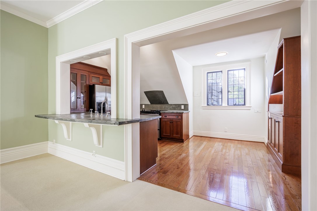 901 East Avenue, Unit D Rochester, NY 14607 - Photo 12 of 42