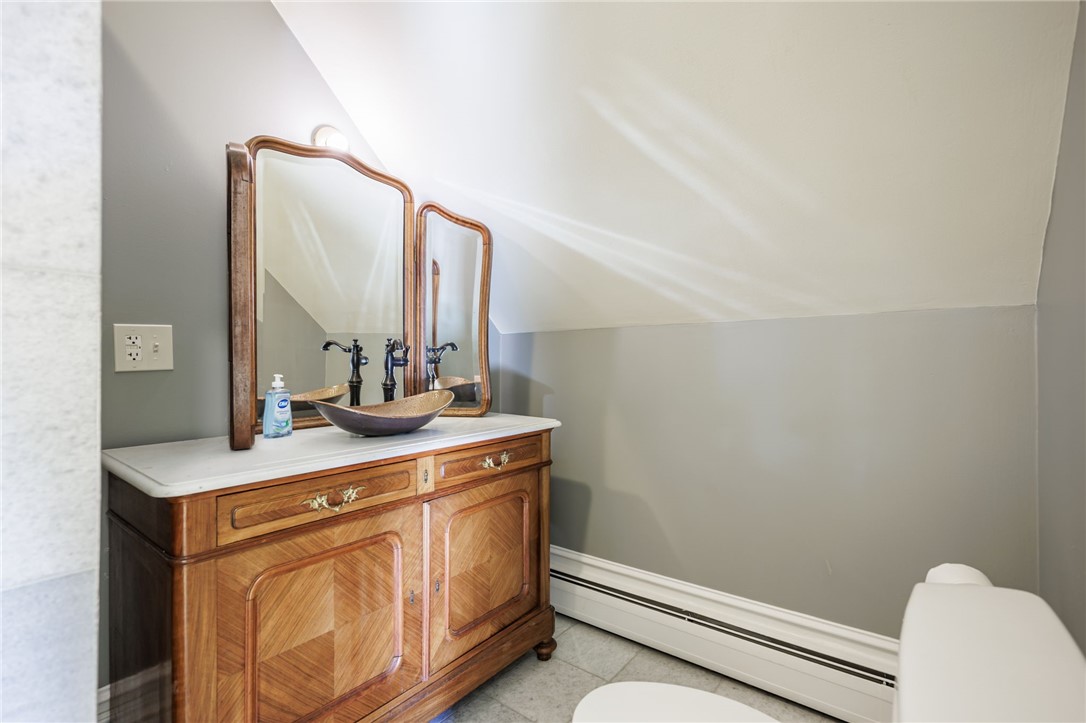 901 East Avenue, Unit D Rochester, NY 14607 - Photo 24 of 42