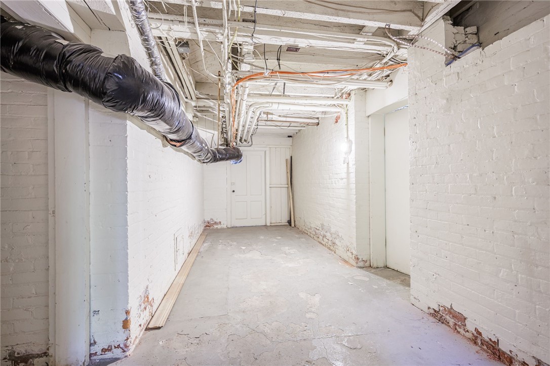 901 East Avenue, Unit D Rochester, NY 14607 - Photo 40 of 42