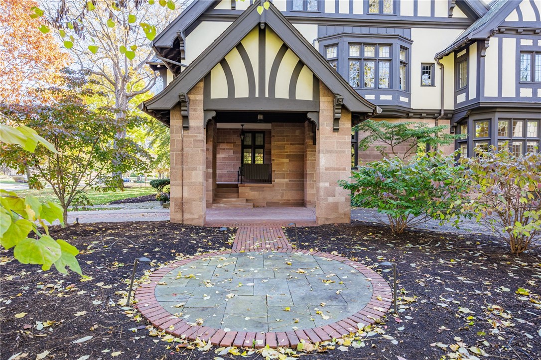 901 East Avenue, Unit D Rochester, NY 14607 - Photo 41 of 42