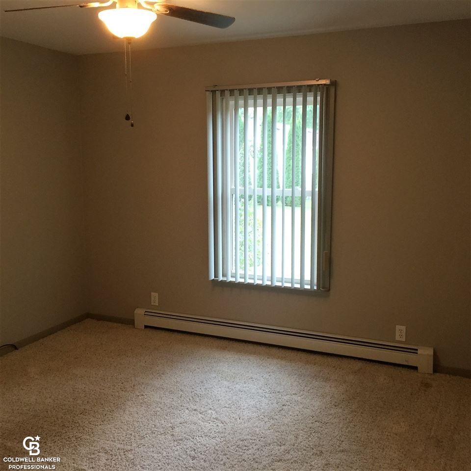 4328 Howard Road Port Huron, MI 48060 - Photo 15 of 27 31332509-14.JPG