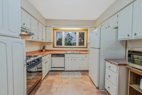 $229,000 | 1008 Edward Street, North Versailles, PA 15137