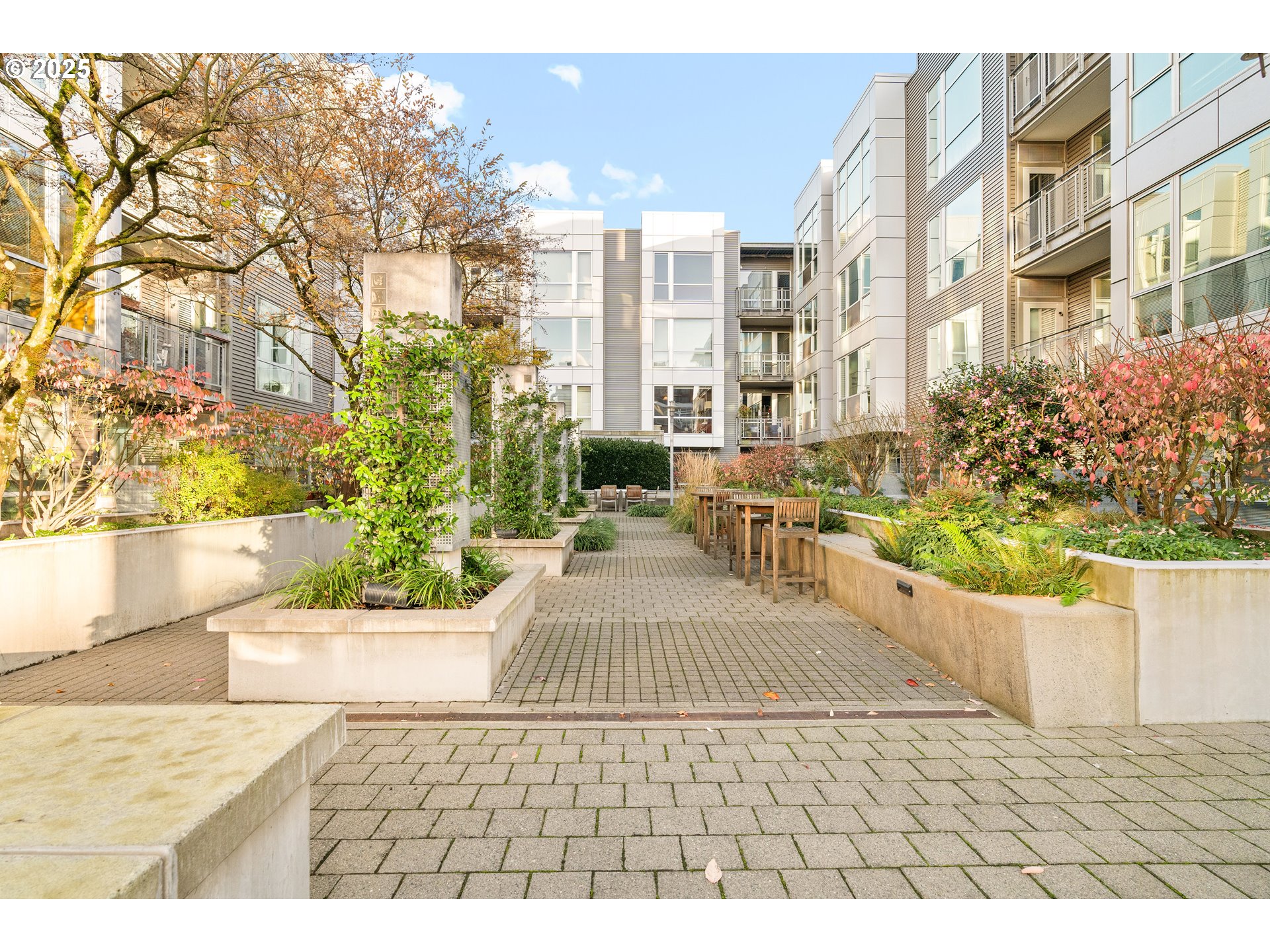 1125 Northwest 9th Avenue, Unit 517 Portland, OR 97209 - Photo 32 of 45