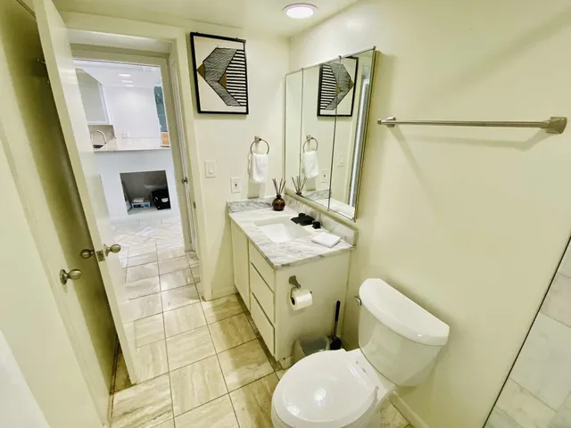 $705,000 | 200 Wagner Place, Unit 102, Memphis, TN 38103