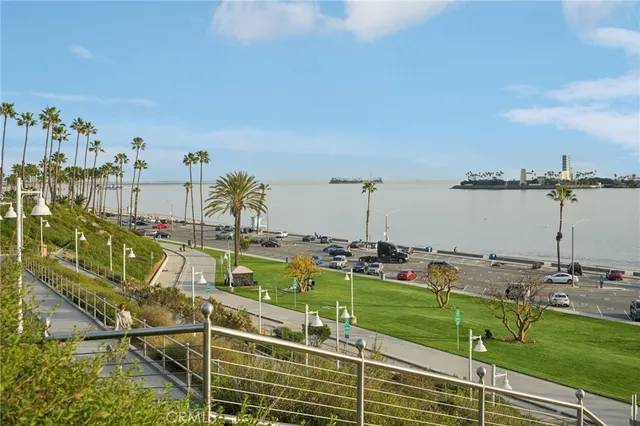 $335,000 | 1405 East 1st Street, Unit 6, Long Beach, CA 90802